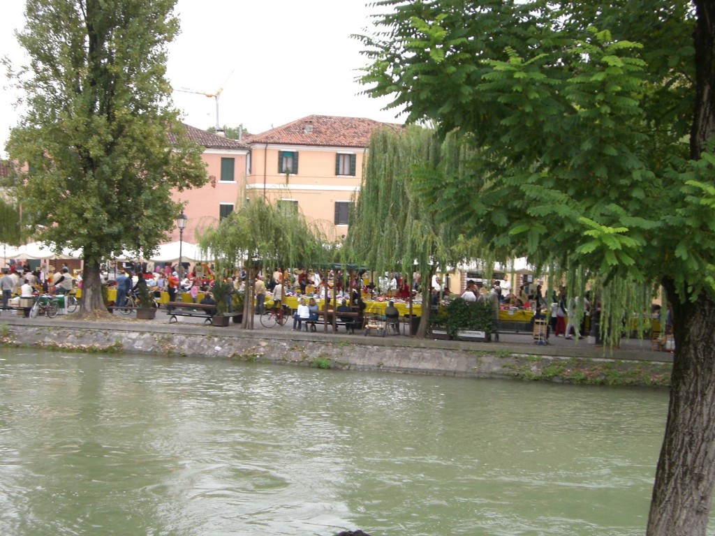 Padova Dolo　川沿いのカフェ